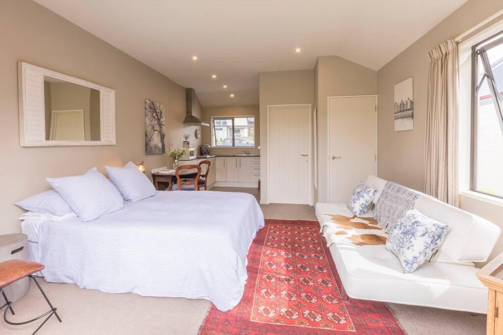 Private, Tasteful Studio Appartamento Wanaka Esterno foto