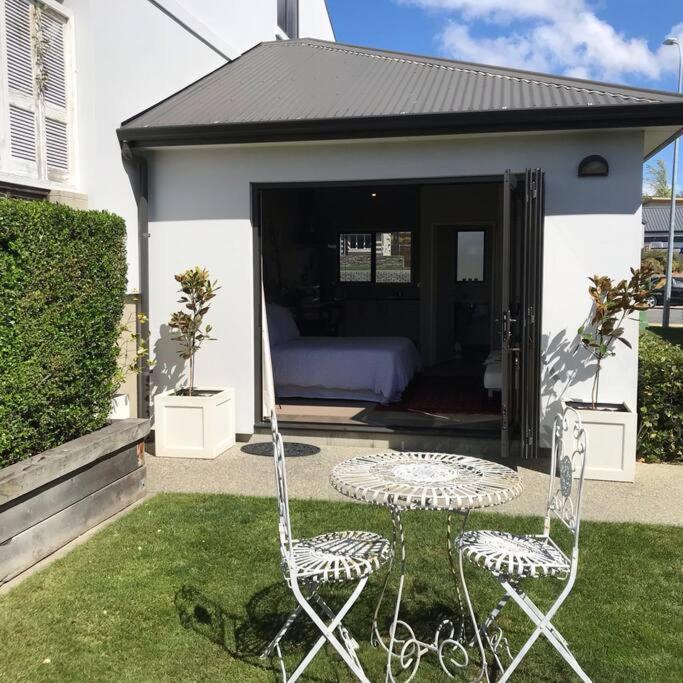 Private, Tasteful Studio Appartamento Wanaka Esterno foto